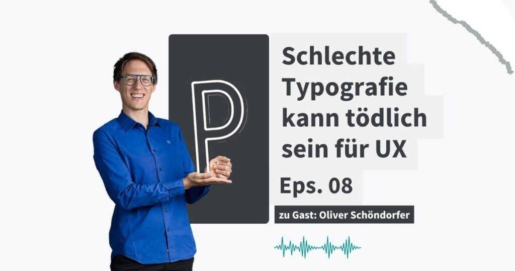 Mann im blauen Hemd hält einen Buchstaben P in den Händen